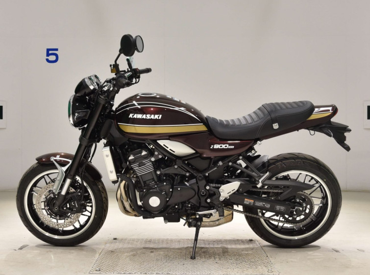 Мотоцикл Kawasaki Z900RS з пробігом 120 km