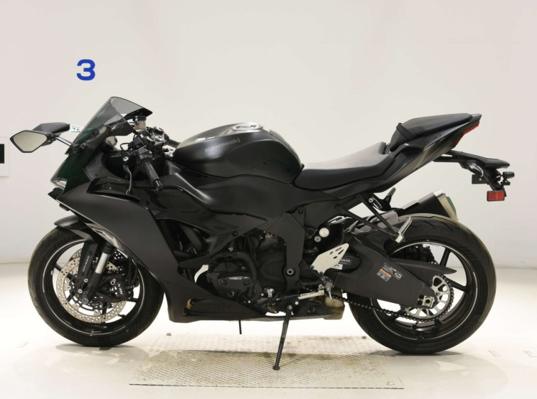 Мотоцикл Kawasaki ZX-6R з пробігом 3111 km