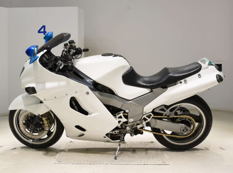 Мотоцикл Kawasaki ZZ-R1100 с пробегом 33253 km
