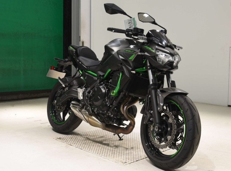 Мотоцикл Kawasaki Z650 з пробігом 4935 km