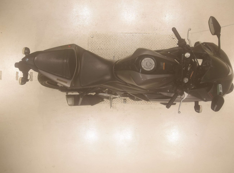 Мотоцикл Yamaha YZF-R25 з пробігом 49905 km