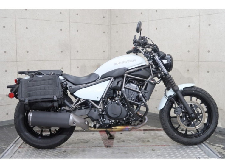 Мотоцикл Kawasaki ELIMINATOR 400 с пробегом 2987 km