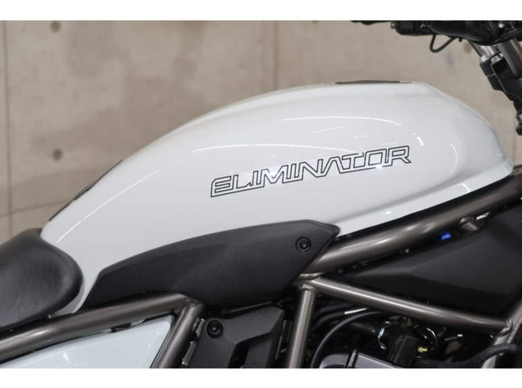 Мотоцикл Kawasaki ELIMINATOR 400 с пробегом 2987 km