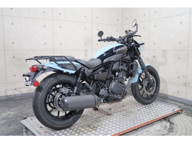 Мотоцикл Kawasaki ELIMINATOR 400SE з пробігом 8486 km