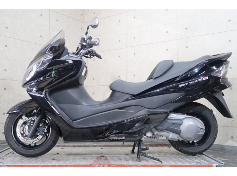 Мотоцикл Suzuki SKYWAVE 400 з пробігом 14636 km