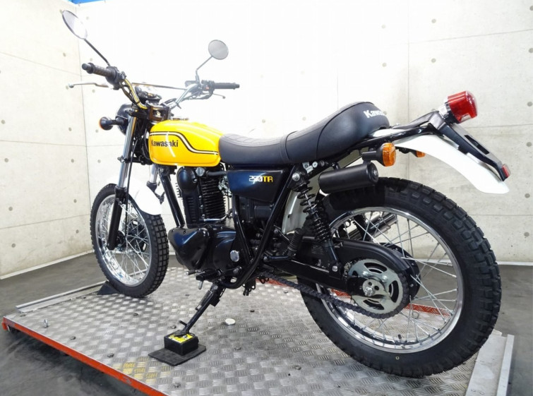 Мотоцикл Kawasaki 250TR з пробігом 282 km