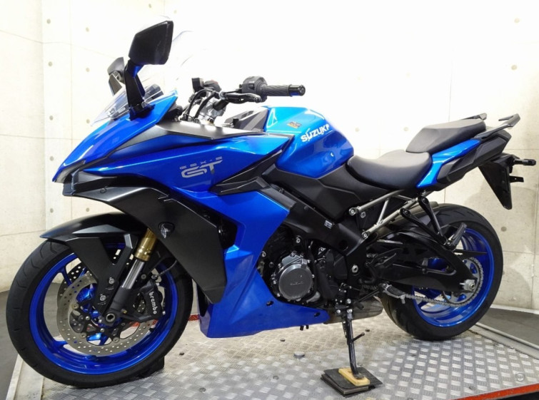 Мотоцикл Suzuki gsx-s1000 gt с пробегом 17280 km