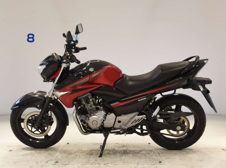 Мотоцикл Suzuki GSR250