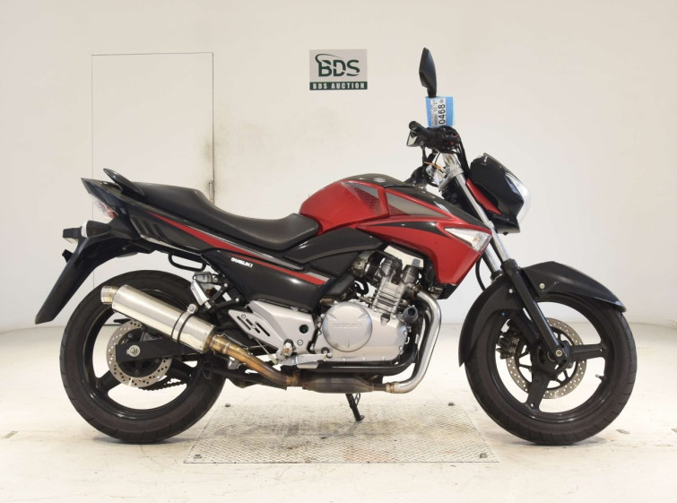 Мотоцикл Suzuki GSR250