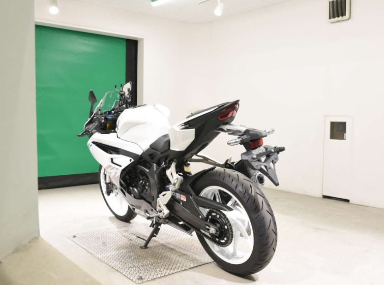 Мотоцикл Honda CBR250RRA с пробегом 676 km