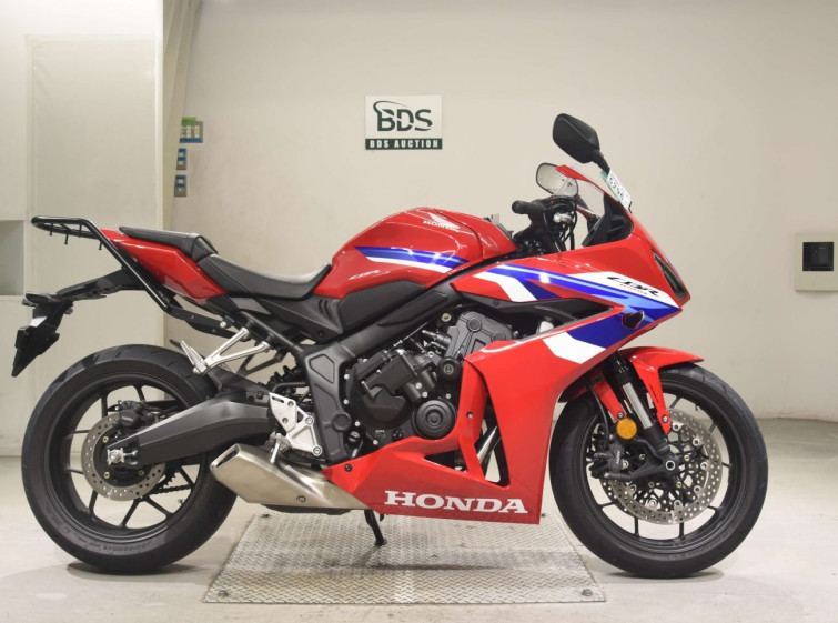 Мотоцикл Honda CBR650F з пробігом 4511 km