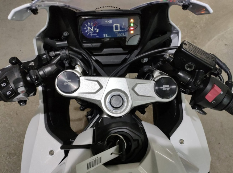 Мотоцикл Honda CBR650R з пробігом 5503 km