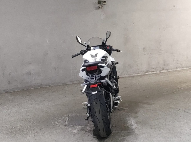 Мотоцикл Honda CBR650R з пробігом 5503 km