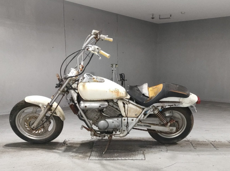 Мотоцикл Honda MAGNA250 с пробегом 25165 km