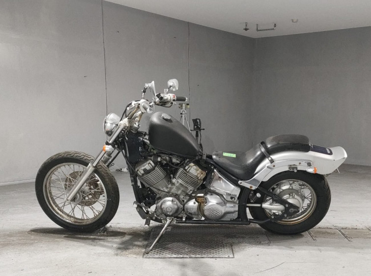 Мотоцикл Yamaha DRAGSTAR XVS400