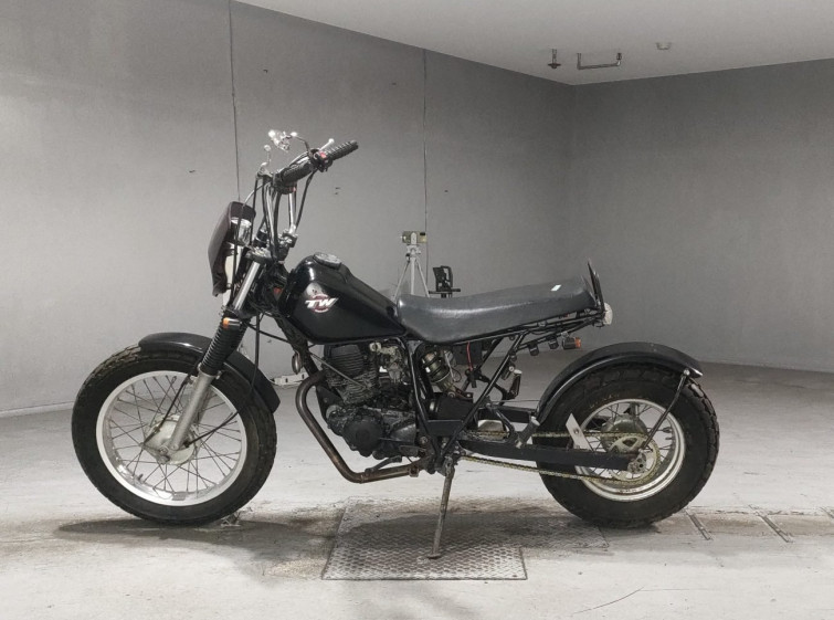 Мотоцикл Yamaha TW200 с пробегом 8154 km