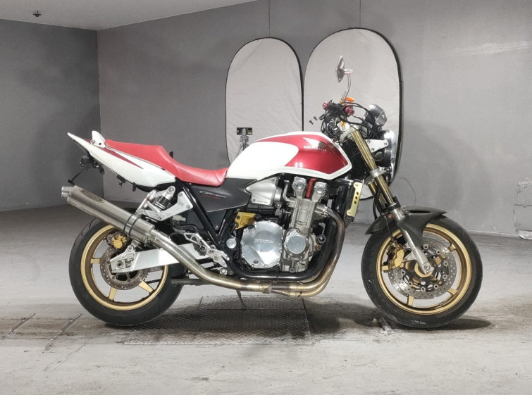 Мотоцикл Honda CB1300SF с пробегом 106494 km