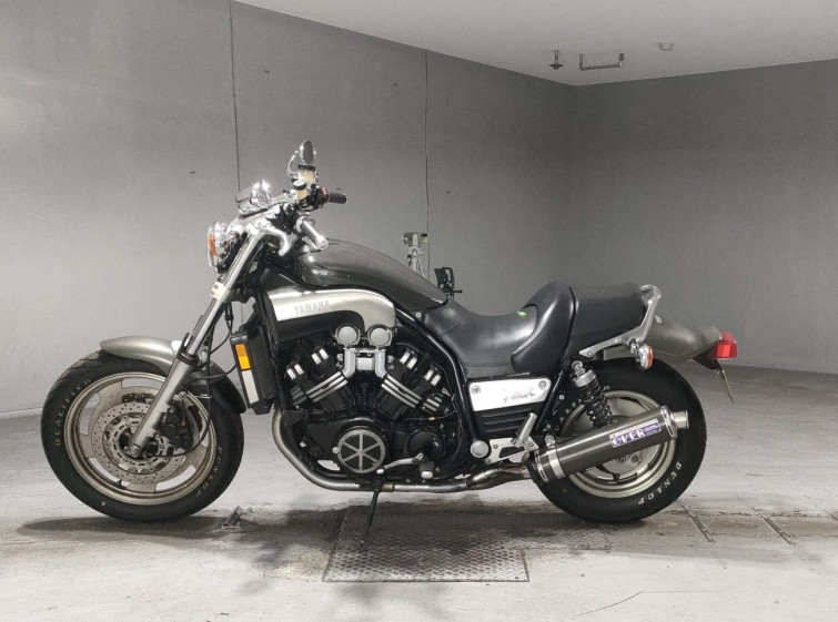 Мотоцикл Yamaha V-MAX1200 с пробегом 32412 km