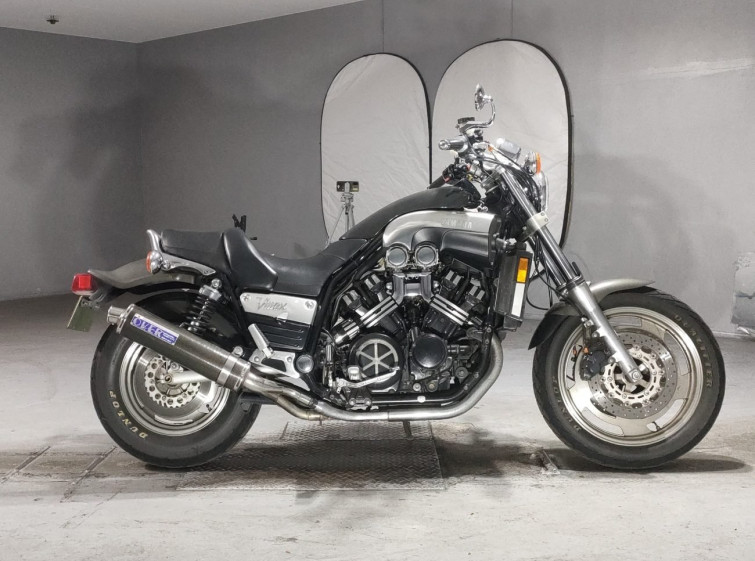 Мотоцикл Yamaha V-MAX1200 с пробегом 32412 km
