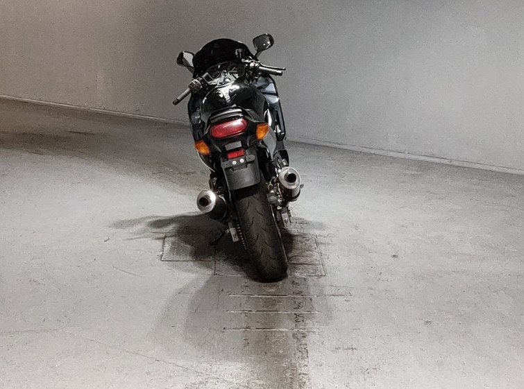 Мотоцикл Kawasaki ZZ-R400 з пробігом 49228 km