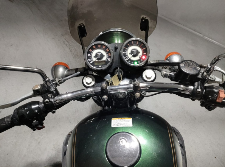 Мотоцикл Kawasaki W800 з пробігом 10990 km