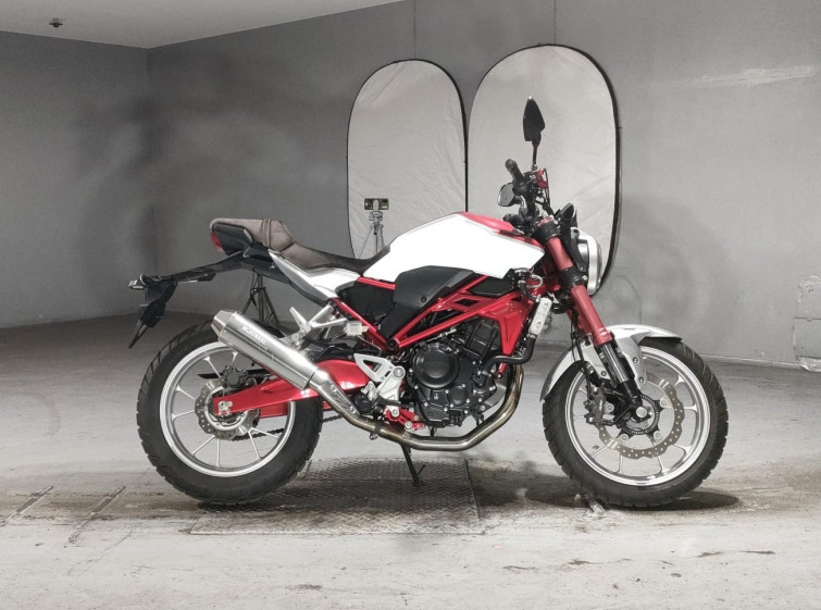 Мотоцикл Honda CB250R з пробігом 3019 km