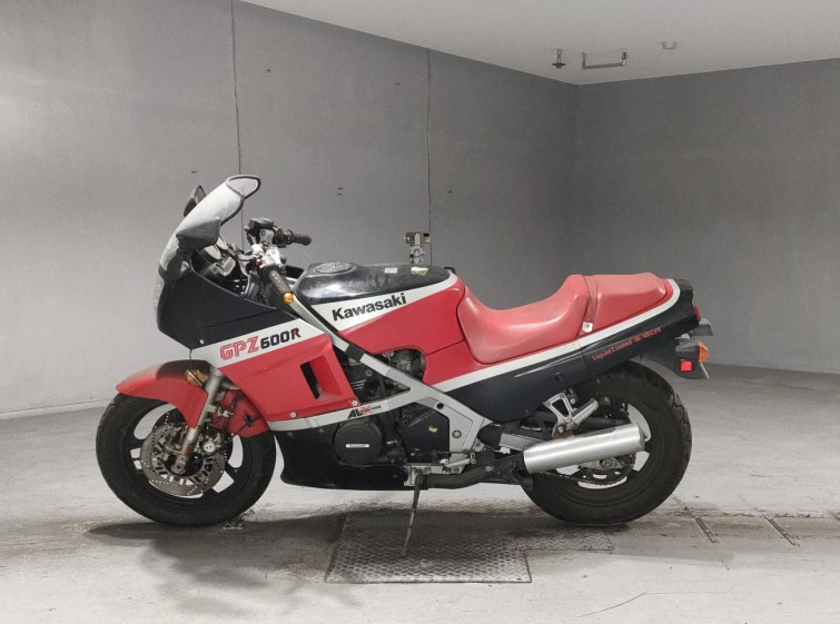 Мотоцикл Kawasaki GPZ400R с пробегом 20819 km