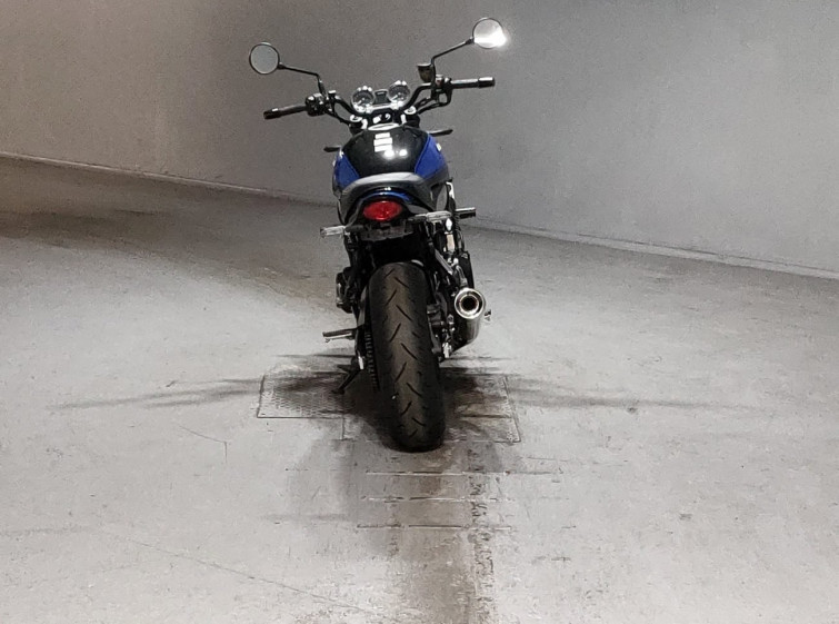 Мотоцикл Kawasaki Z900RS з пробігом 2817 km