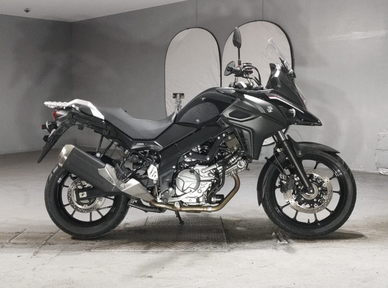 Мотоцикл Suzuki V-STROM DL650 з пробігом 13704 km
