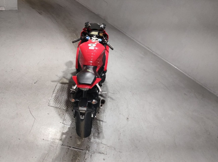 Мотоцикл Honda CBR1000RR с пробегом 27470 km