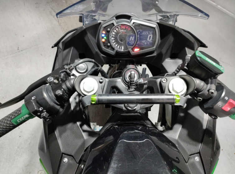 Мотоцикл Kawasaki NINJA400 з пробігом 22572 km