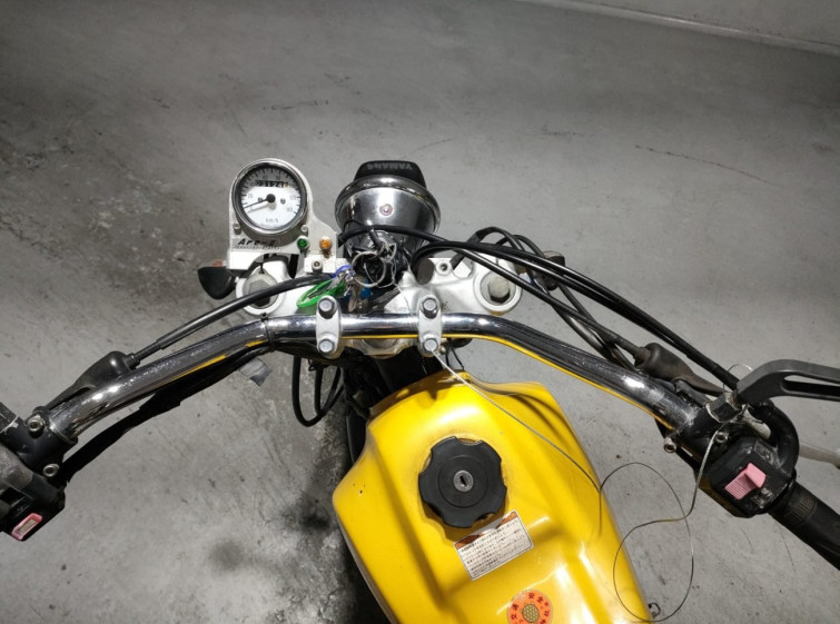 Мотоцикл Yamaha TW200 с пробегом 3124 km