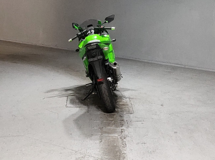 Мотоцикл Kawasaki NINJA250R з пробігом 23055 km