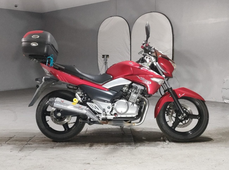 Мотоцикл Suzuki GSR250 с пробегом 21853 km