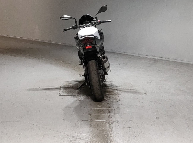 Мотоцикл Kawasaki Z400 з пробігом 5116 km