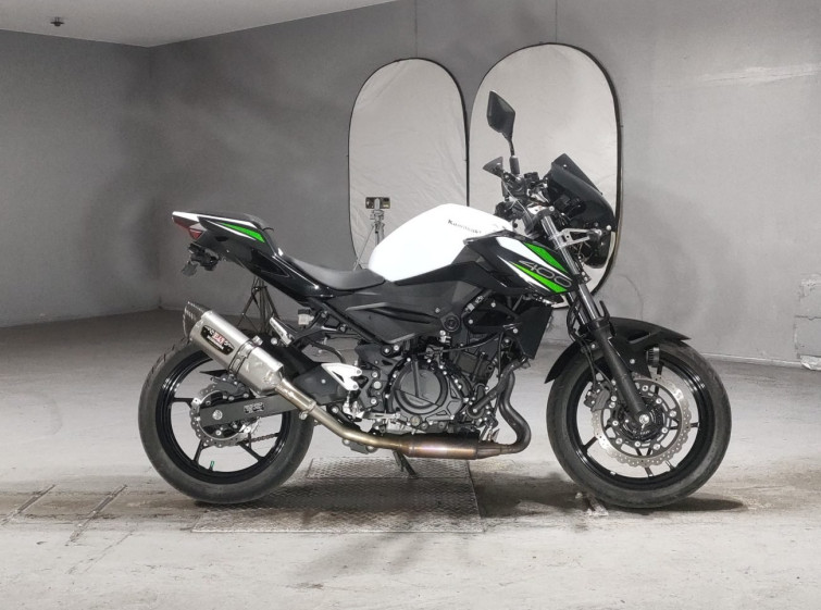 Мотоцикл Kawasaki Z400 з пробігом 5116 km