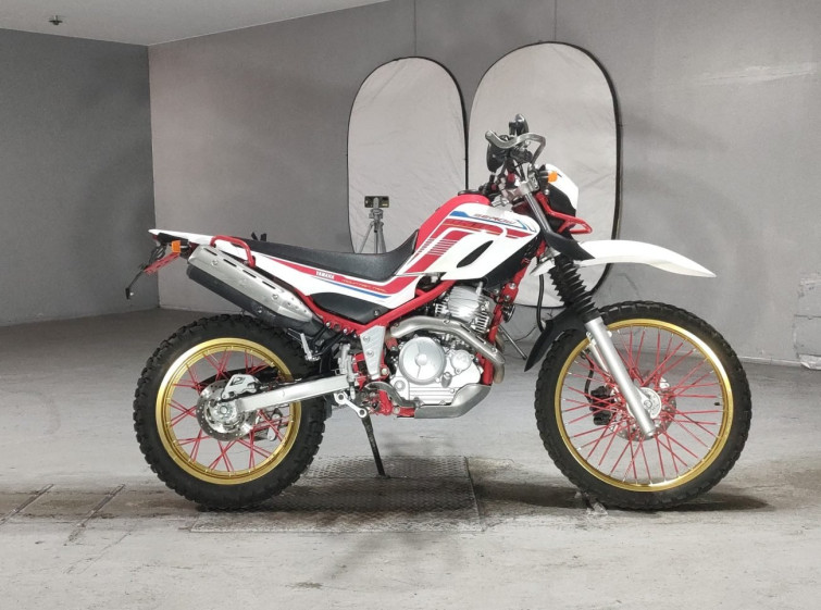 Мотоцикл Yamaha SEROW XT250 с пробегом 2819 km