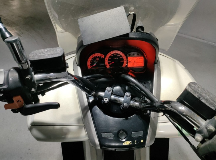 Мотоцикл Yamaha MAJESTY 250 з пробігом 30540 km