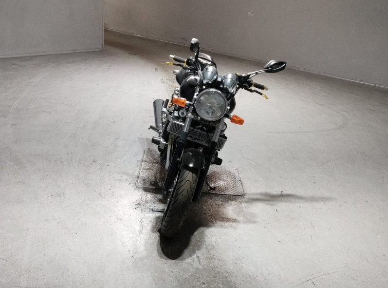 Мотоцикл Yamaha XJR1300 з пробігом 15296 km