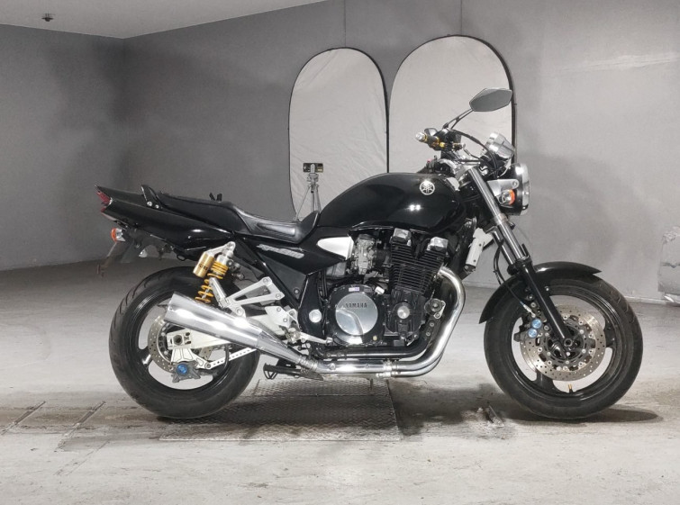 Мотоцикл Yamaha XJR1300 з пробігом 15296 km