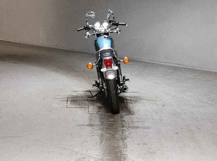 Мотоцикл Yamaha SR400 с пробегом 2550 km