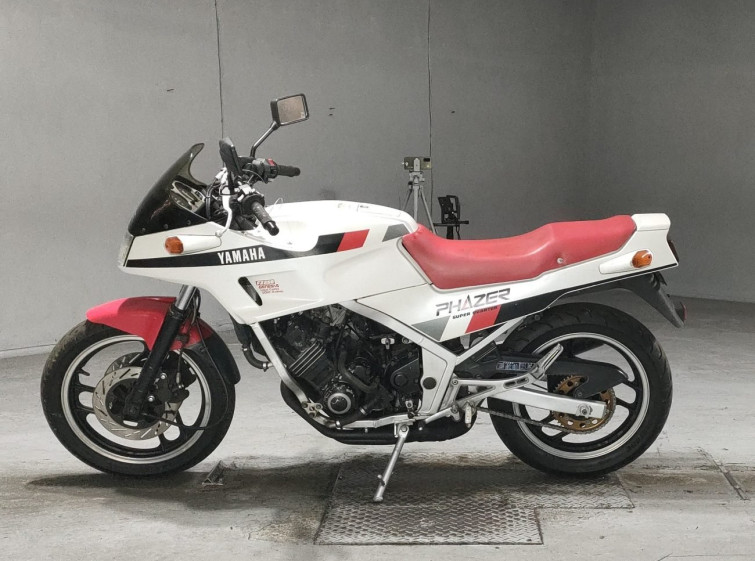 Мотоцикл Yamaha FZ250 FAZER з пробігом 9719 km