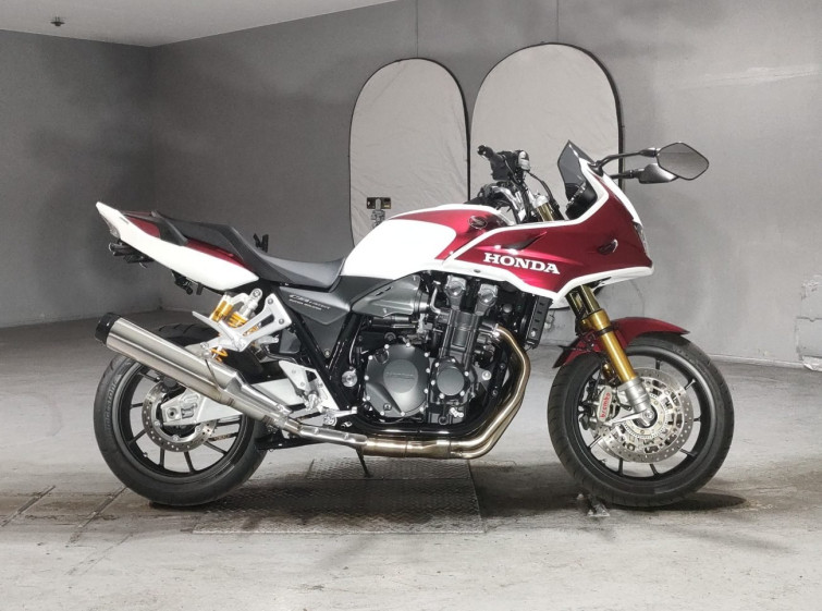 Мотоцикл Honda CB1300SF с пробегом 2215 km