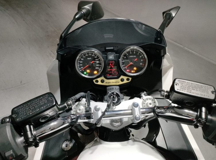 Мотоцикл Honda CB1300SF с пробегом 2215 km