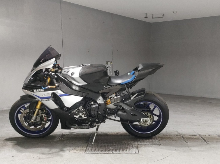 Мотоцикл Yamaha YZF-R1M з пробігом 17542 km