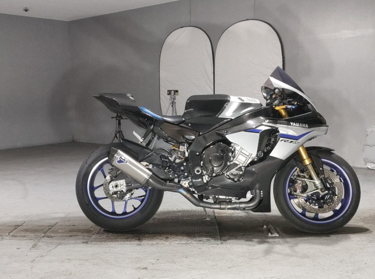 Мотоцикл Yamaha YZF-R1M з пробігом 17542 km