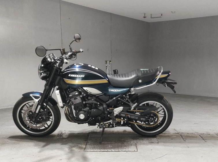 Мотоцикл Kawasaki Z900RS с пробегом 5682 km