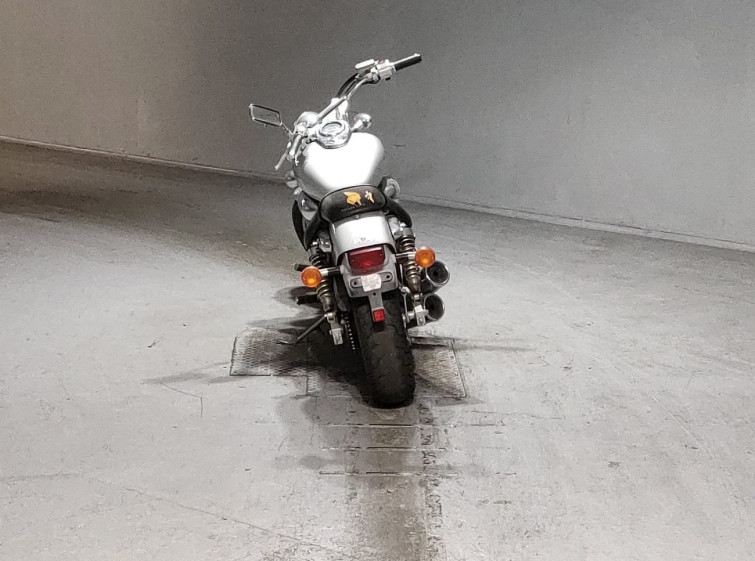 Мотоцикл Honda MAGNA250 с пробегом 15938 km