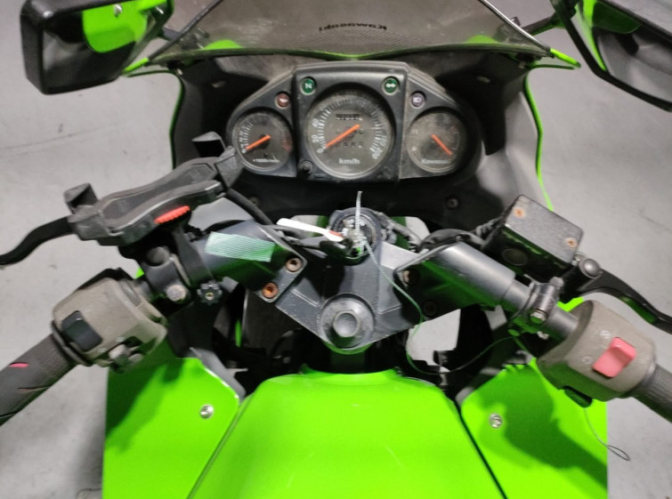 Мотоцикл Kawasaki NINJA250R з пробігом 7039 km