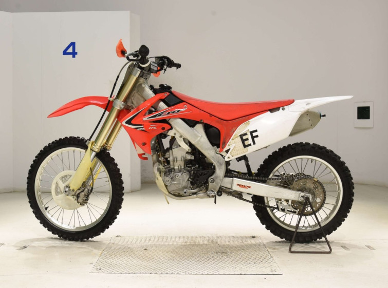 Мотоцикл Honda CRF250R